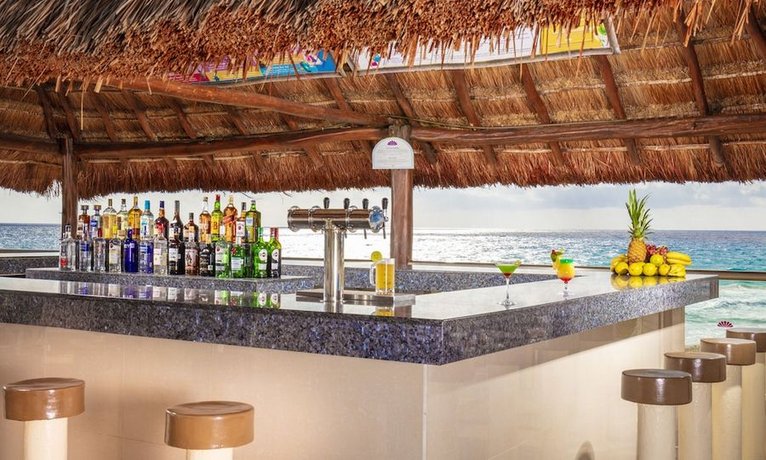 Crown Paradise Club Cancun - All Inclusive
