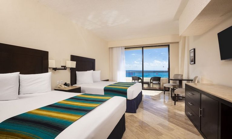 Crown Paradise Club Cancun - All Inclusive
