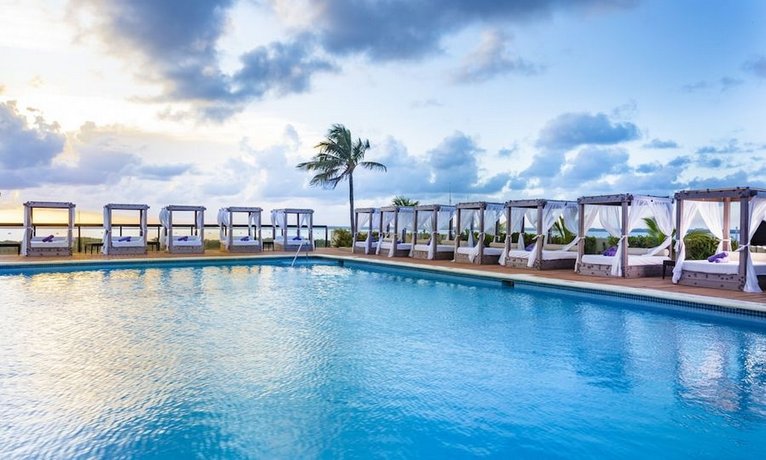 Crown Paradise Club Cancun - All Inclusive
