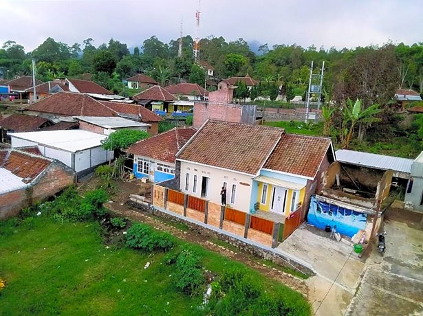 Puncak Pinus and Pool