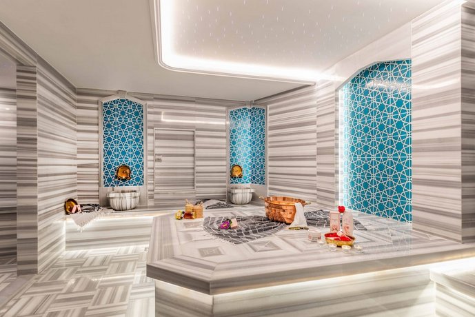 Big Box Hotel