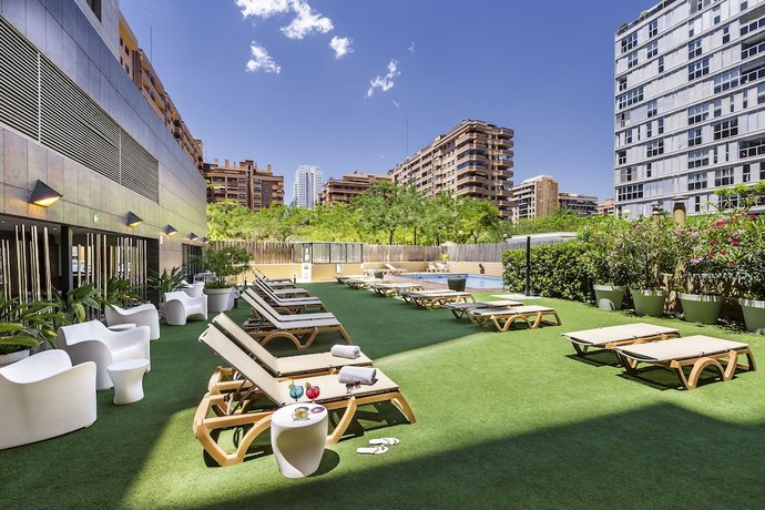 Tryp Valencia Oceanic Hotel