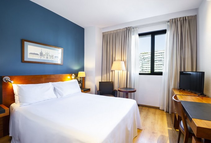 Tryp Valencia Oceanic Hotel