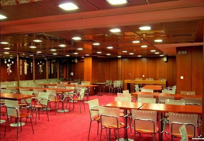 Iniohos Hotel