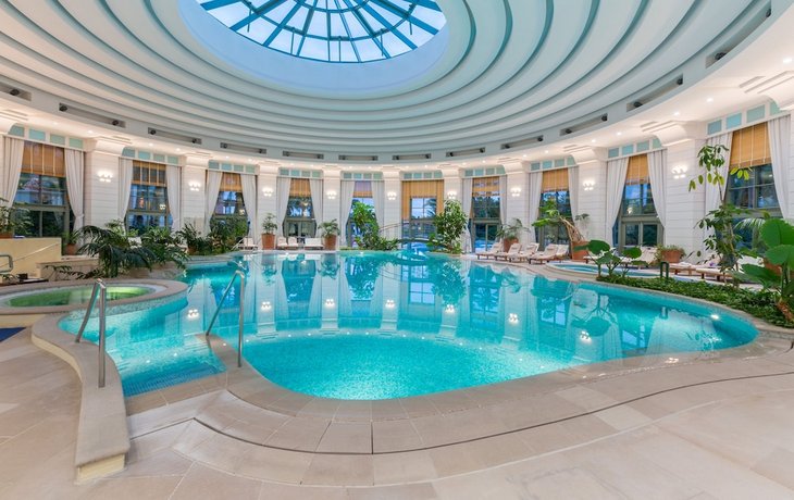 Monte-Carlo Bay Hotel & Resort