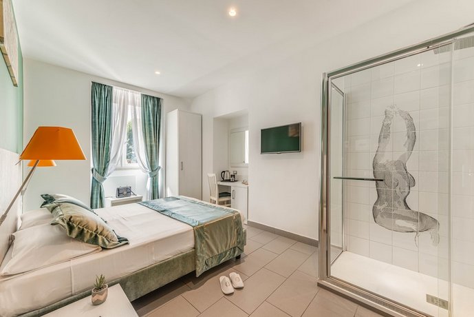 Trevi Palace Hotel