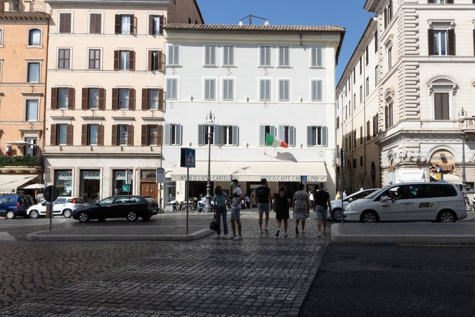 Piazza Venezia Hotel
