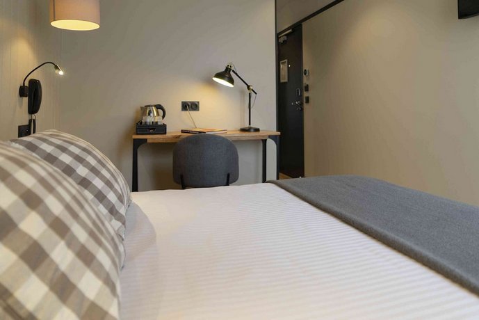 Hotel Terminus Paris La Defense