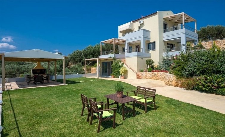Villa Athinais