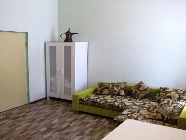 25 Hours Hostel