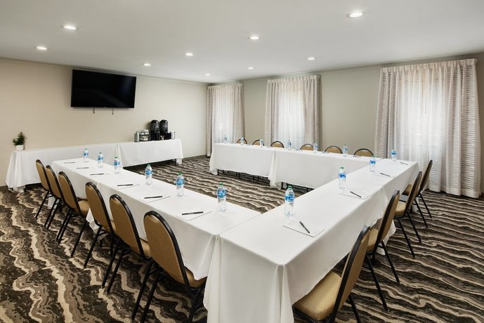 Staybridge Suites Of Durham - Chapel Hill - RTP