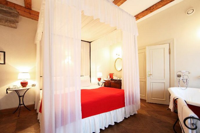 The Three Sisters Boutique Hotel