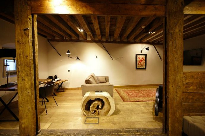 The Three Sisters Boutique Hotel