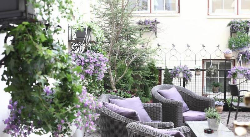 The Three Sisters Boutique Hotel