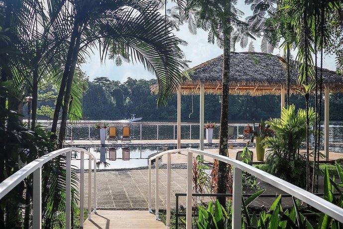 Tortuga Lodge & Gardens