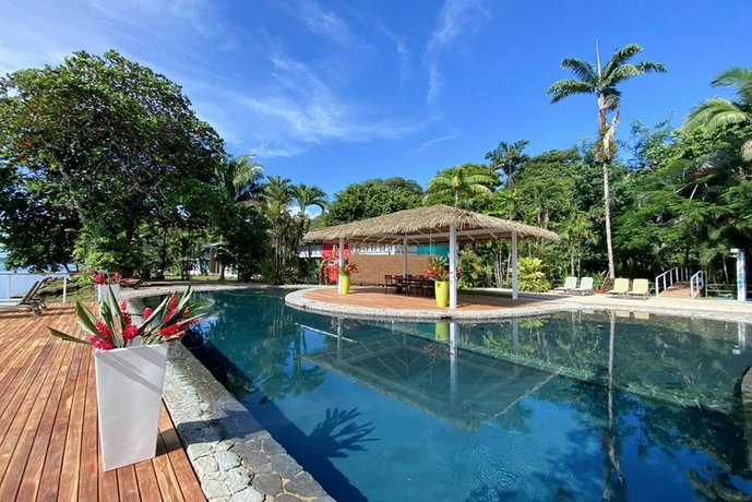 Tortuga Lodge & Gardens
