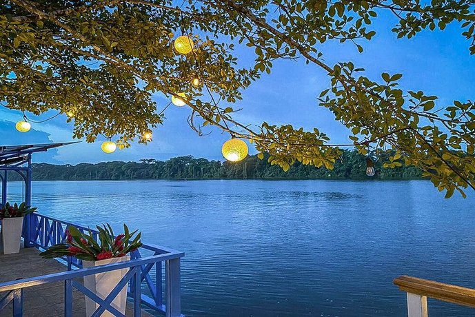 Tortuga Lodge & Gardens