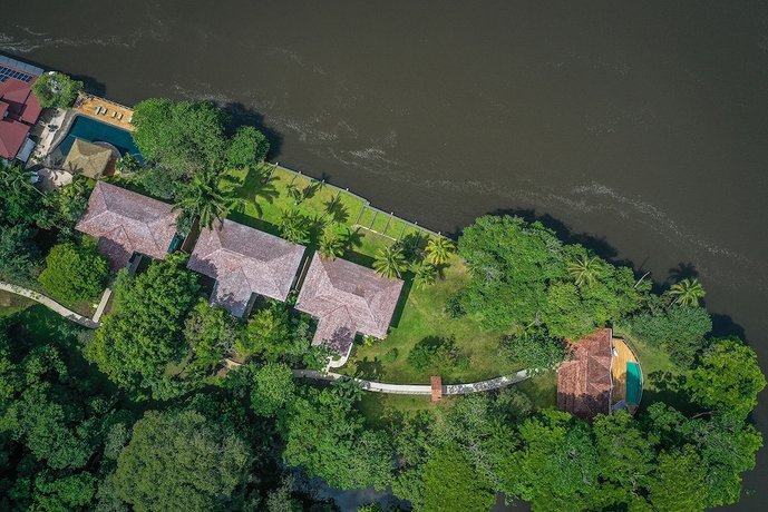 Tortuga Lodge & Gardens