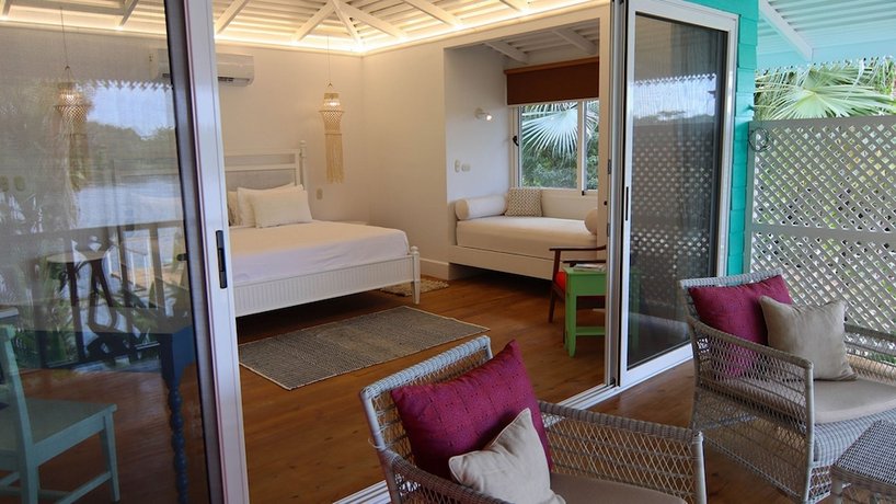 Tortuga Lodge & Gardens