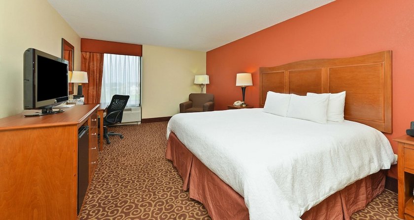 Hampton Inn Chicago-Carol Stream