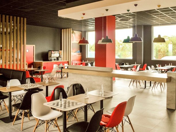 Ibis Sofia Airport Hotel - Park & Fly