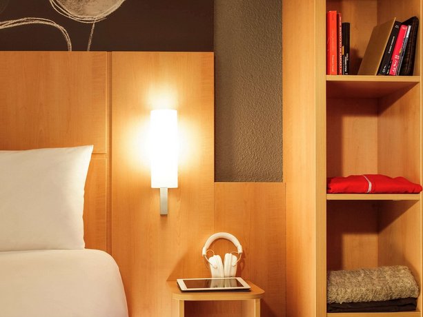 Ibis Sofia Airport Hotel - Park & Fly