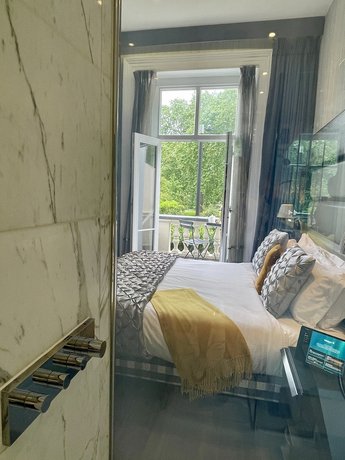 Eccleston Square Hotel