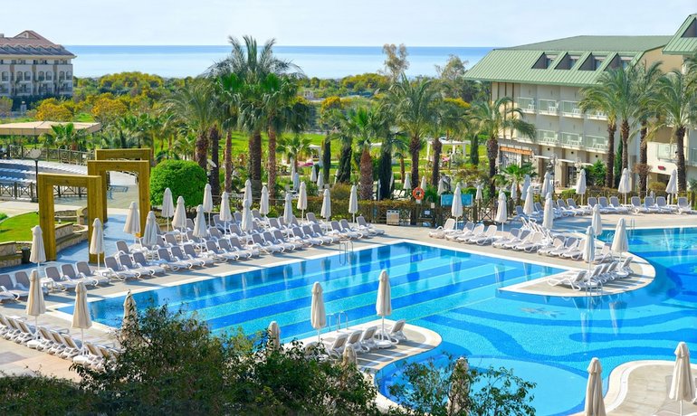 Novum Garden Side Hotel