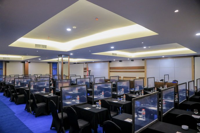 Grand Dafam Q Hotel Banjarbaru DHM Syariah