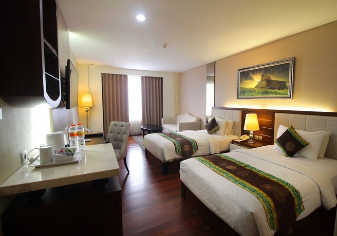 Grand Dafam Q Hotel Banjarbaru DHM Syariah