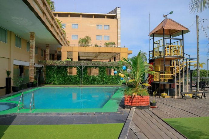 Grand Dafam Q Hotel Banjarbaru DHM Syariah