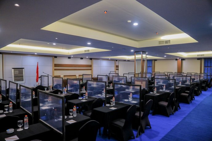 Grand Dafam Q Hotel Banjarbaru DHM Syariah
