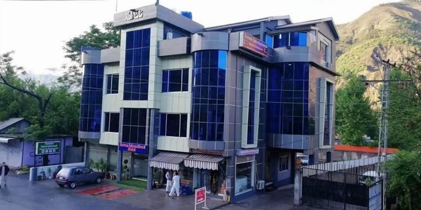 Azeem International Hotel & Restaurant