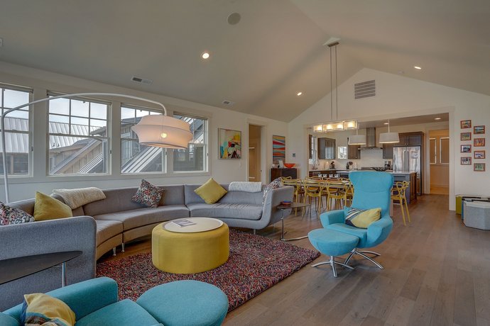 Cairn Luxury Vacation Rentals at Bend
