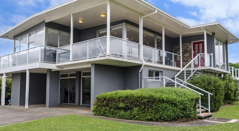 Fernhill House & Apartment