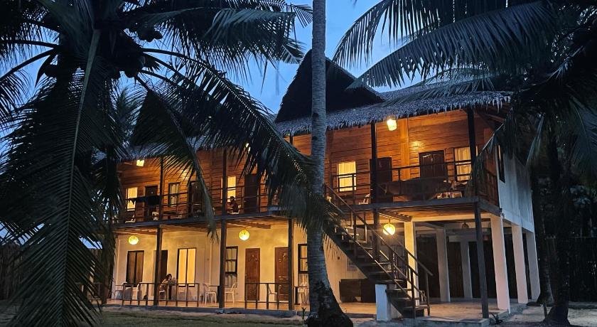 Sunflower House Siargao
