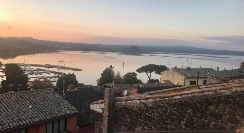 Casa vista porto con camino