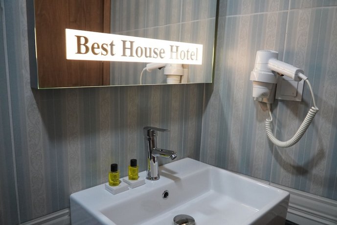 Best House Hotel