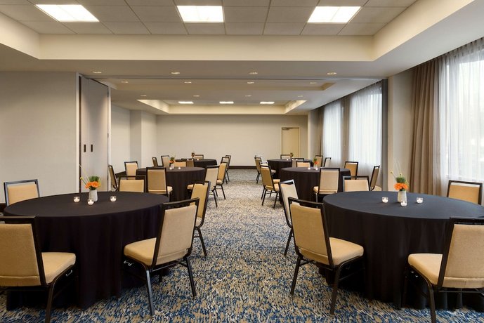 Embassy Suites by Hilton Boston/Waltham
