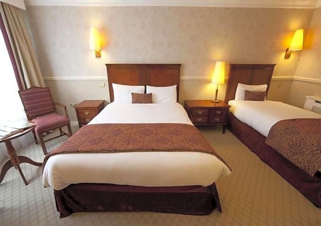 Court Yard Hotel