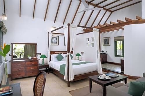 Aanavilasam Luxury Plantation House Kumily