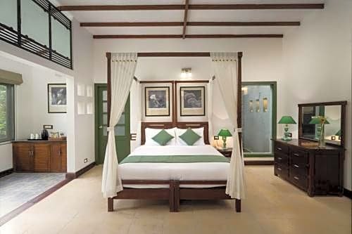 Aanavilasam Luxury Plantation House Kumily