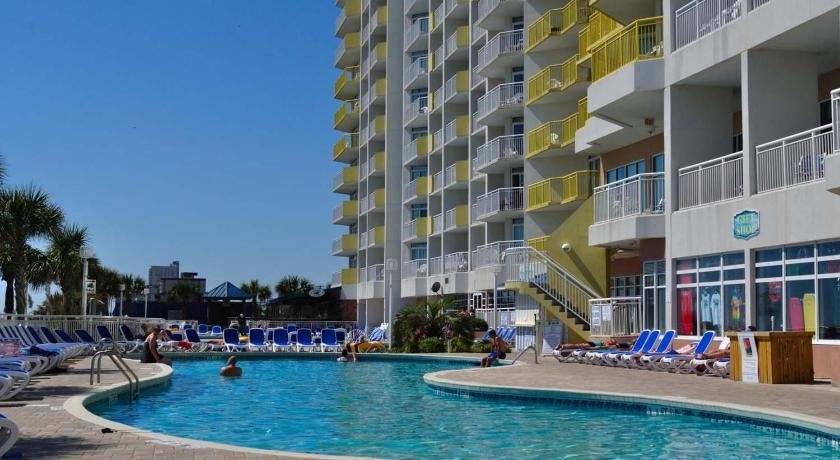 Baywatch Resort 1004 - Ocean front 1 bedroom with pets welcome in the off season