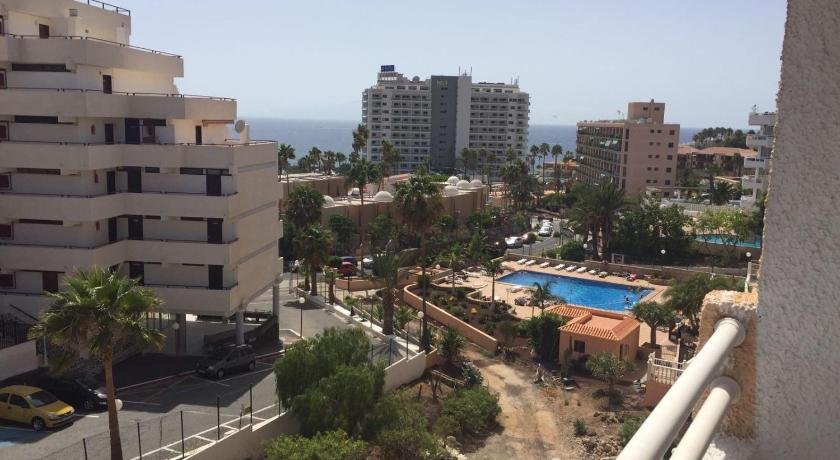 Apartment with pool and ocean view Borinquen LA100