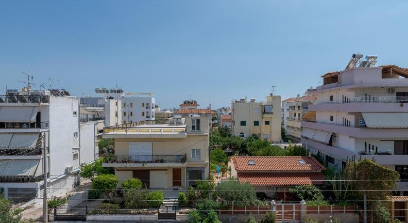 A Deluxe 3Bdr Apartment in Glyfada with Sea View