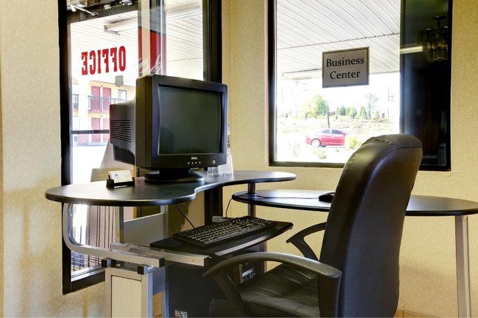 Americas Best Value Inn & Suites Macon