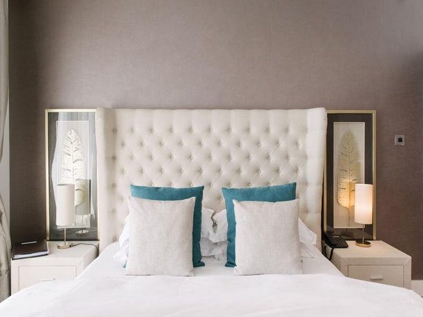 Boutique Living - Burj Views Downtown Dubai