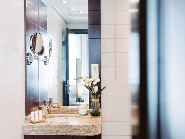 Boutique Living - Burj Views Downtown Dubai