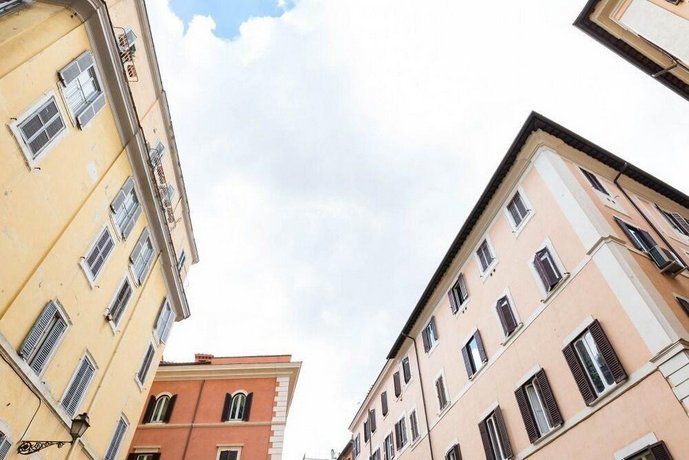 Pantheon Luxury Gold Apartment Rome