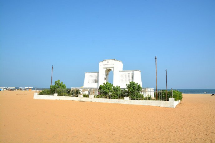 OYO 17224 Swarnam Residency